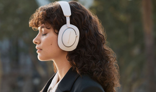 Bowers &amp; Wilkins ulepszył słuchawki Px7 S2e. Premiera