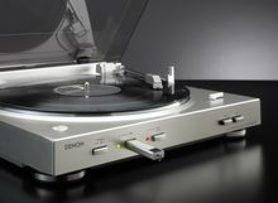 DENON DP-200USB