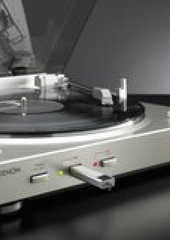 DENON DP-200USB