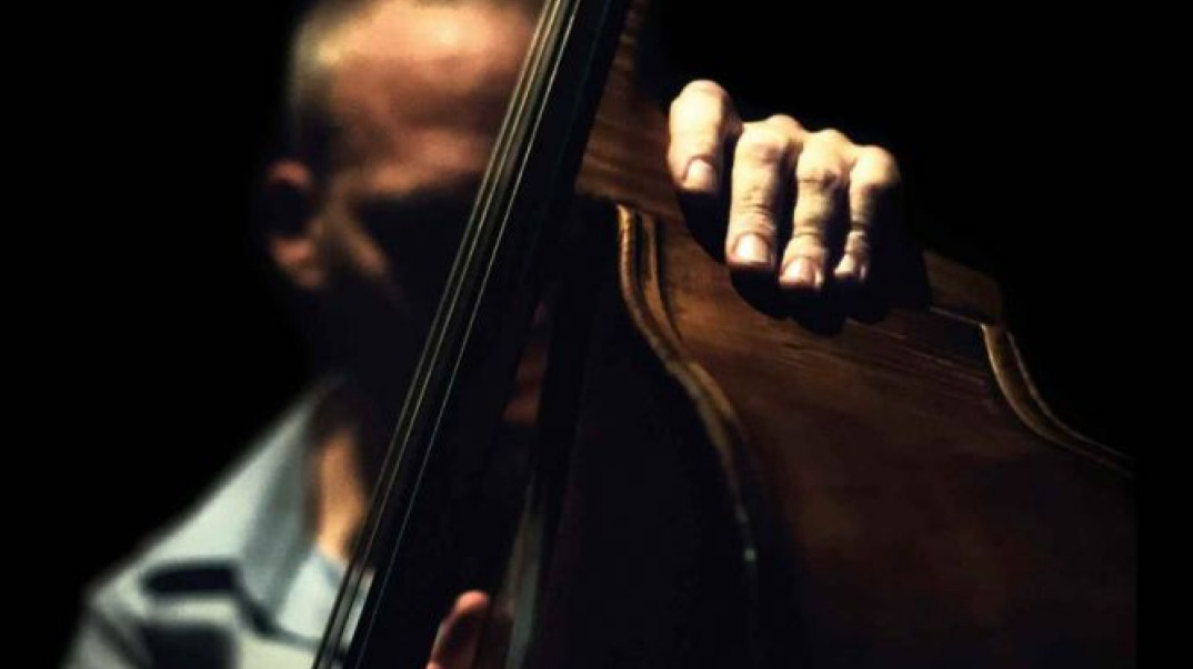 "From Darkness" - dziś premiera nowej płyty Avishai Cohen Trio
