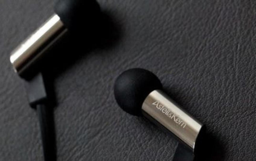 Słuchawki Astell&amp;Kern AKR01