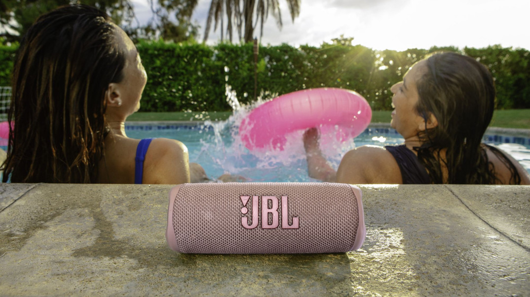 Nowa akcja promocyjna JBL - Róż i już. Rabat na różowe produkty