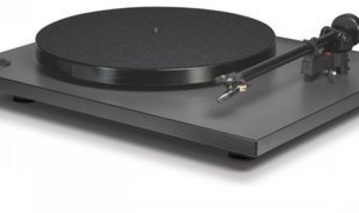 Gramofon NAD C556 w pabianickim salonie Q21