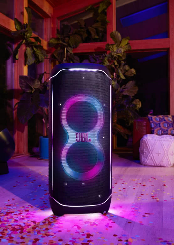 JBL Partybox Ultimate - potężny imprezowy głośnik, który świeci i można go zachlapać