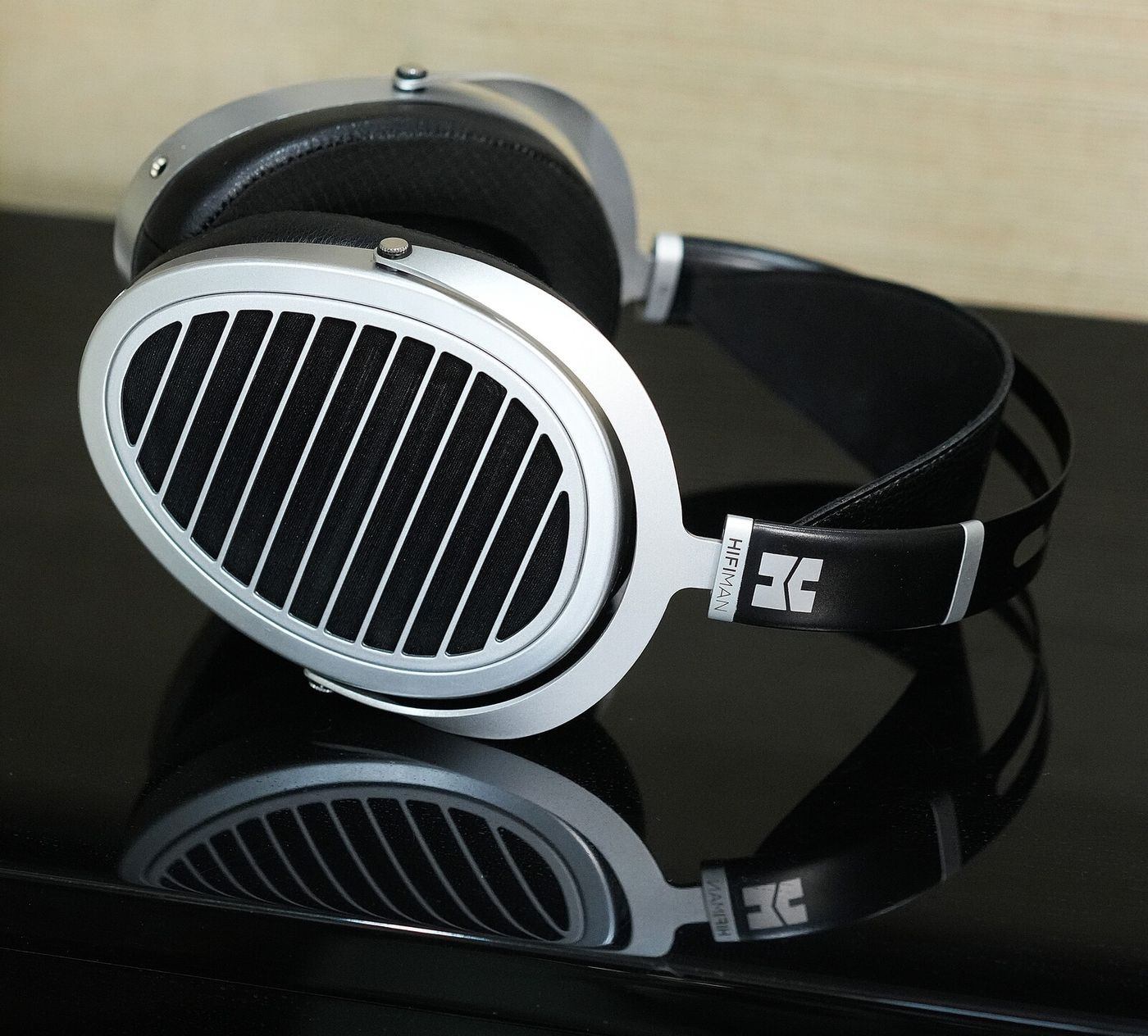 HiFiMAN ANANDA-NANO Cuffie Planari Aperte | Diaframma Nanometrico | Magneti Stealth | 5Hz-55kHz | 14Ω 94dB | Per Audiofili