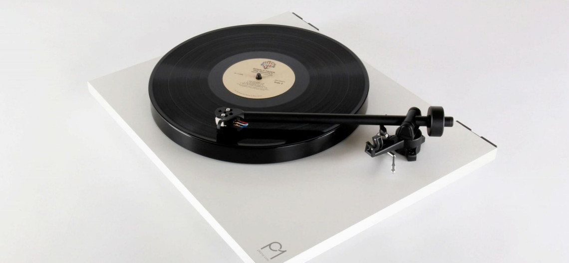 Przy zakupie gramofonu Rega Planar 1 przedwzmacniacz Rega Fono Mini A2D za pół ceny