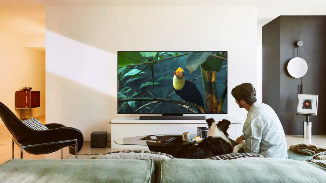 Samsung OLED S95F - procesor AI NQ4 Gen3 i kolory klasy premium 