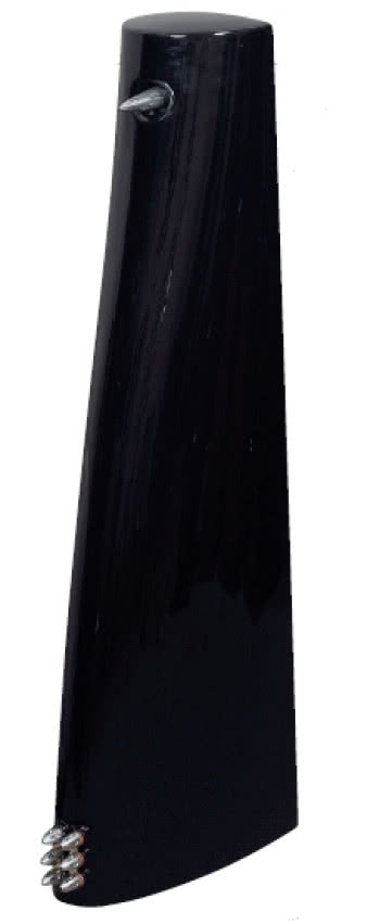 Uroda Performance 6
oglądanych od tyłu nie wynika
z bogactwa zainstalowanych
tu elementów, ale ze smukłego,
płynnego kształtu, nieosiągalnego
w przypadku kolumn
zbudowanych z tradycyjnych
materiałów stolarskich.