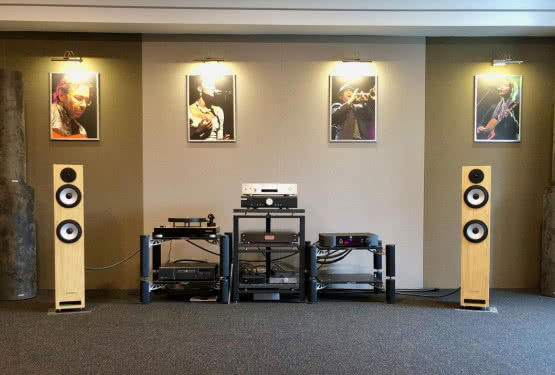 Odsłuchy kolumn Pylon Ruby 25 w salonie Q21