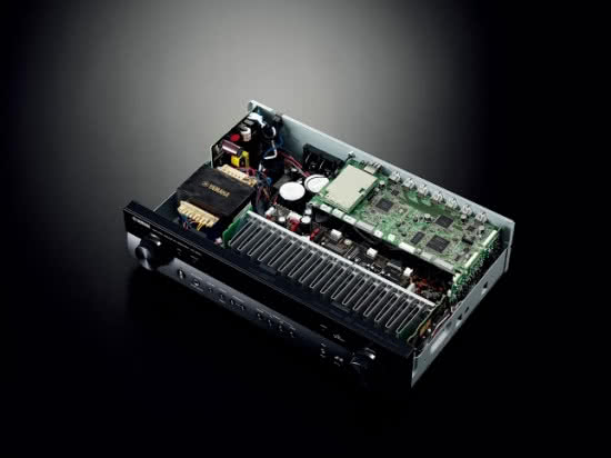 Amplituner AV Yamaha RX-S601 i RX-S601D