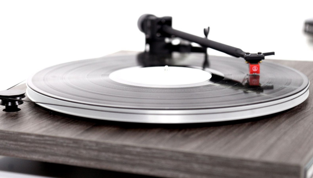 Gramofon New Horizon Audio 129