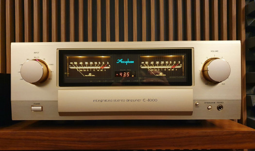 Odsłuchy wzmacniacza Accuphase E-4000 w salonie audioplaza.pl 