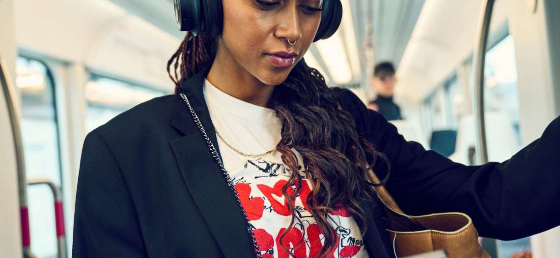 Dali iO-8 - bezprzewodowe słuchawki z ANC i przetwornikiem 50 mm 