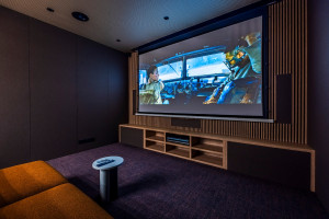 Referencyjny system kina domowego JBL Synthesis w jedynym certyfikowanym showroomie w Polsce. Umów się na odsłuch 