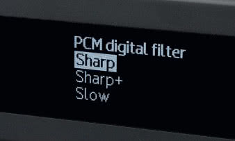 Zagłębiając się w menu, dotrzemy do funkcji
pozwalającej na wybór jednego z kilku typów
filtrów cyfrowych.