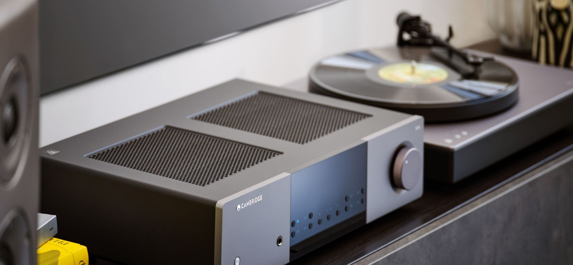 Nowy stereofoniczny wzmacniacz zintegrowany Cambridge Audio - EXA100