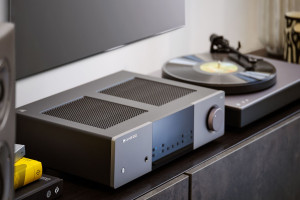 Nowy stereofoniczny wzmacniacz zintegrowany Cambridge Audio - EXA100