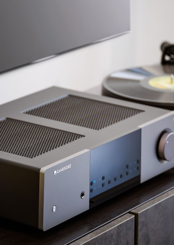 Nowy stereofoniczny wzmacniacz zintegrowany Cambridge Audio - EXA100