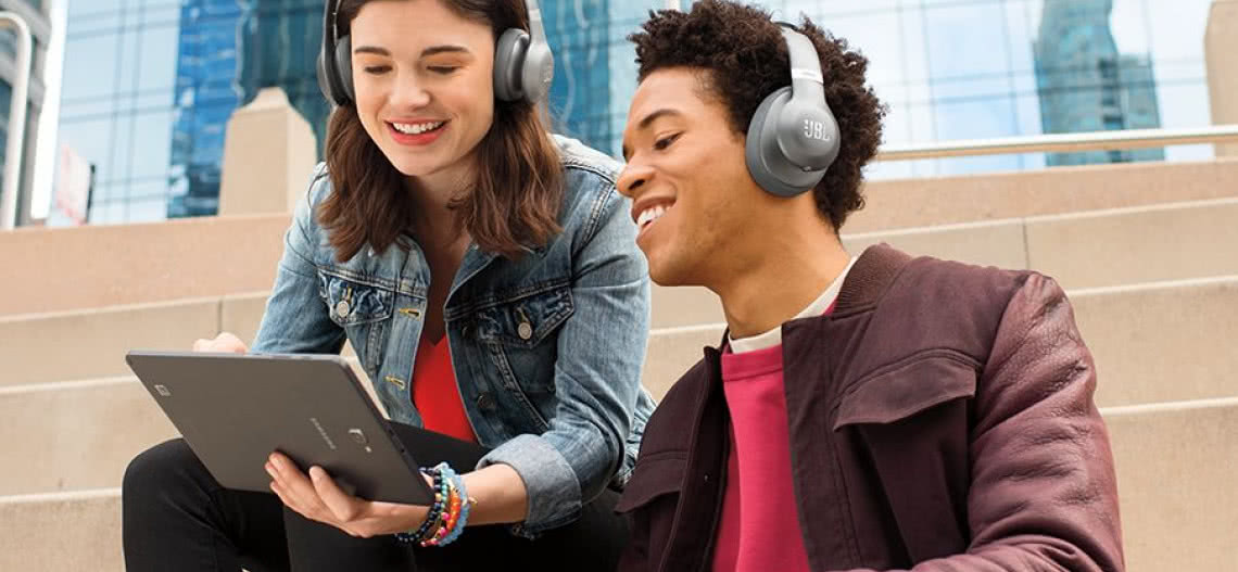 Słuchawki JBL Everest 110 GA i 710 GA zoptymalizowane dla asystenta Google