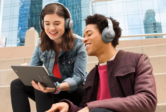 Słuchawki JBL Everest 110 GA i 710 GA zoptymalizowane dla asystenta Google