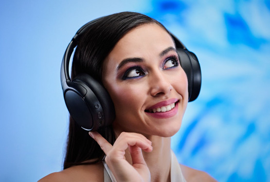 Nowe bezprzewodowe słuchawki Panasonic RB-M600B  z hybrydowym ANC