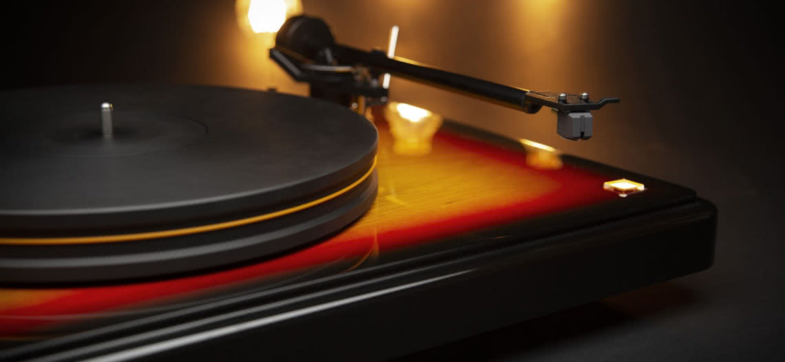 MoFi PrecisionDeck + FENDER - gramofon w limitowanej edycji w wykończeniu Sunburst