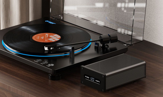FiiO zaprezentowało gramofon - model TT13 z serii Retro