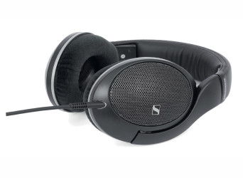 HD 550