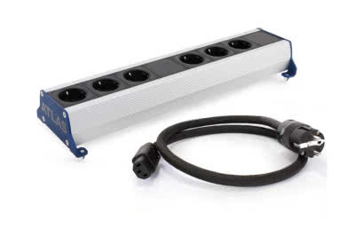 Nowe okablowanie i listwa zasilająca Atlas Cables