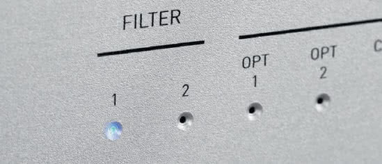 Dla sygnałów PCM i DSD przygotowano dwa niezależne tryby filtrowania.