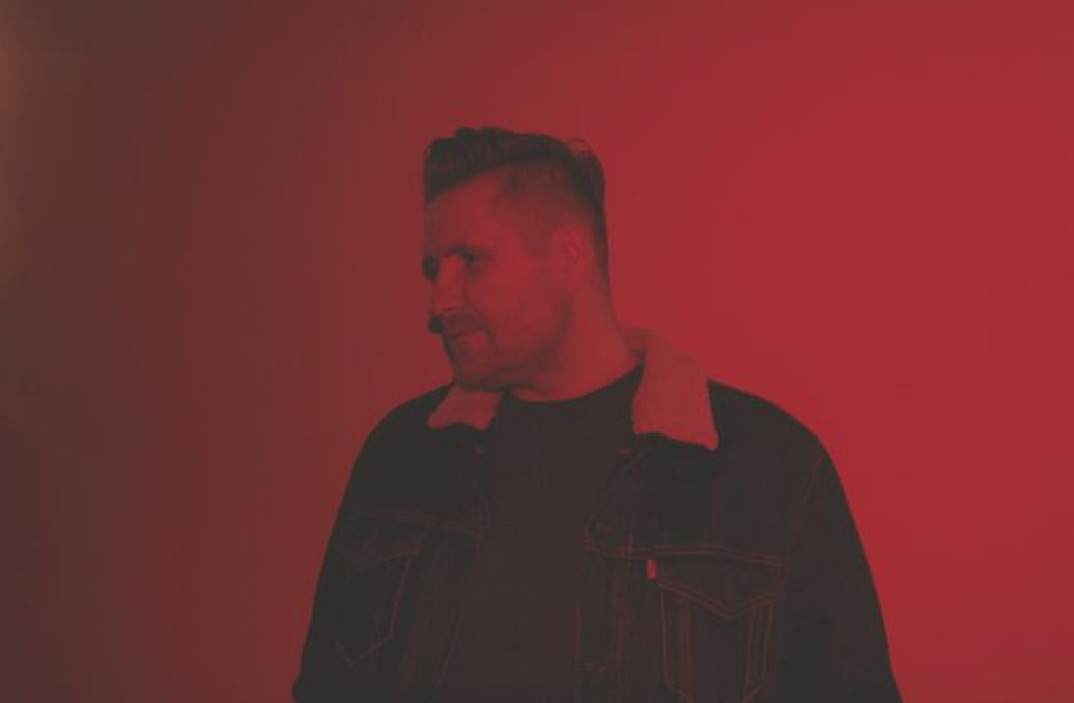 Wasio w live sesji do nastrojowego utworu "Bądź" 