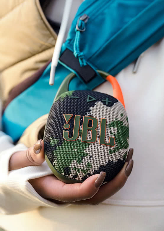 JBL Clip 5 -  przenośny głośnik wodoodporny, który mieści się w dłoni