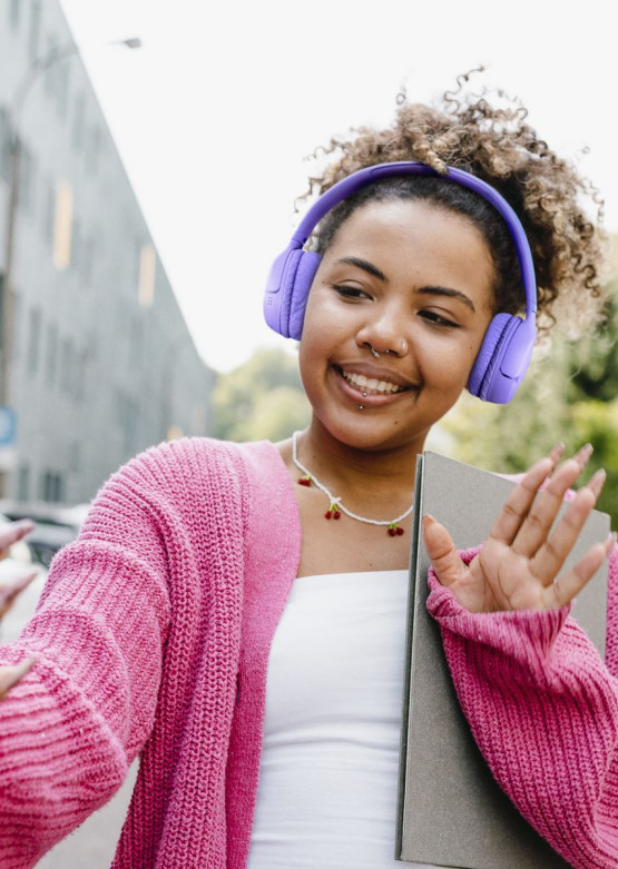 Słuchawki JBL Tune 530 BT z brzmieniem Pure Bass i Bluetooth 6.0. Na każdą kieszeń