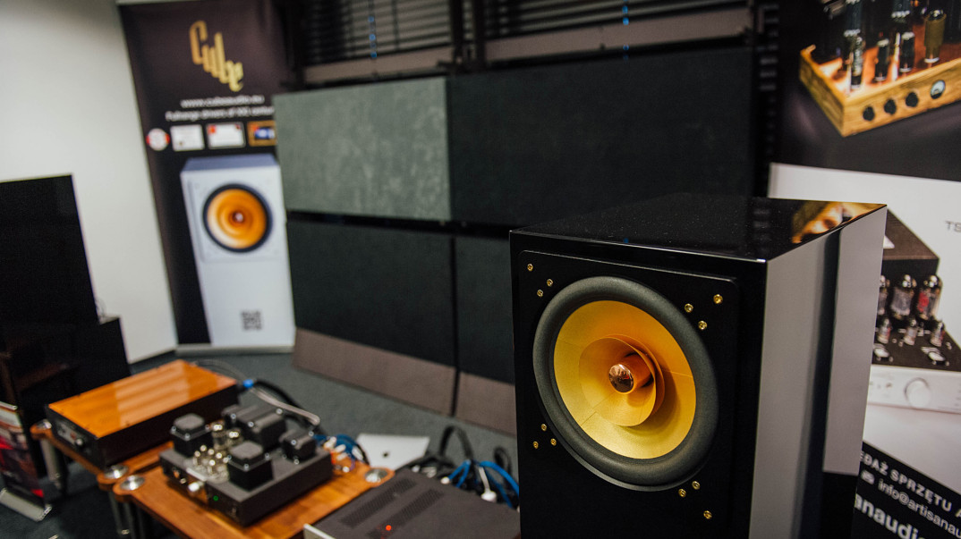 Piątek na wystawie Audio Video Show 2019 - fotorelacja