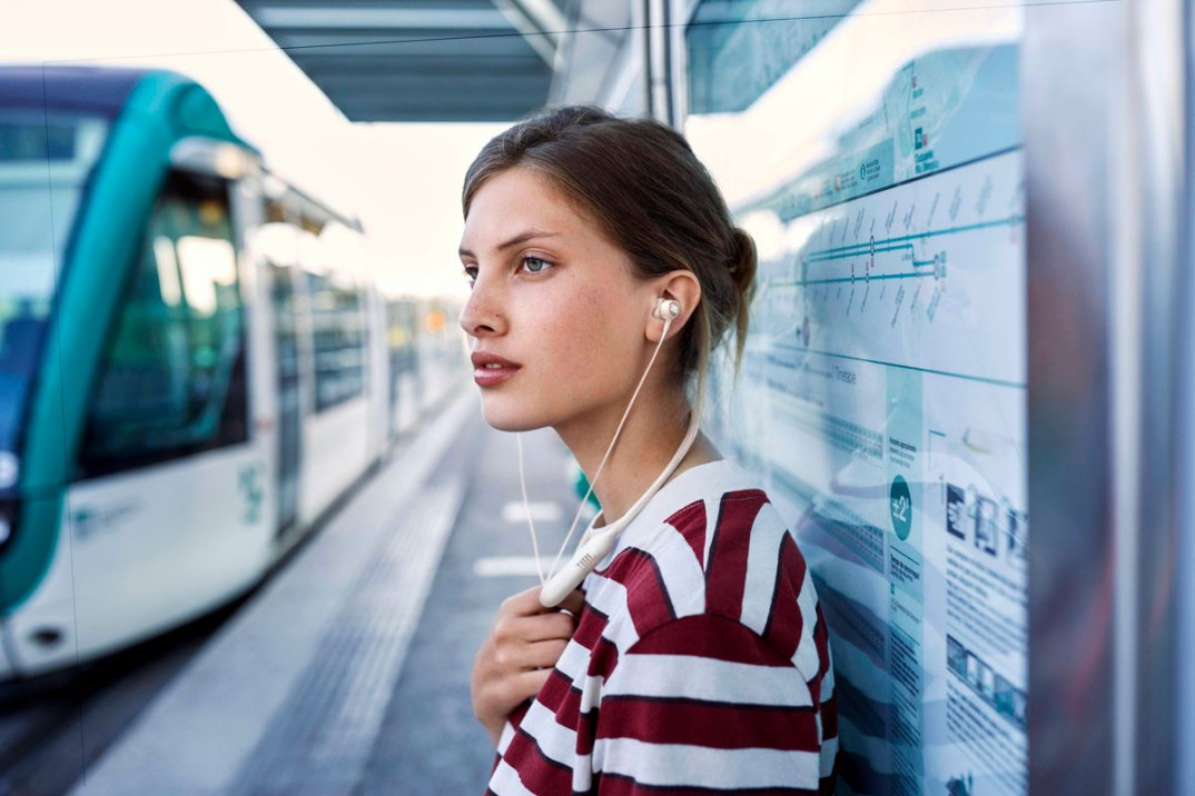 Słuchawki JBL Live 220 BT