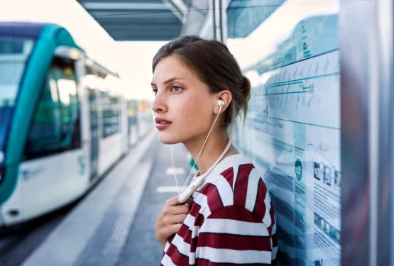 Słuchawki JBL Live 220 BT