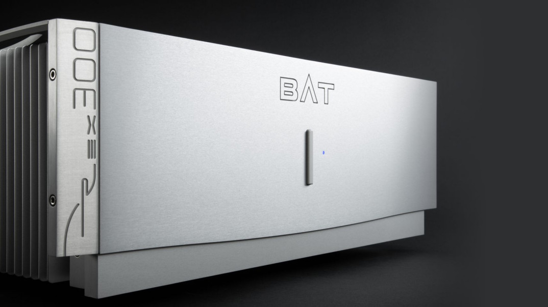 BAT REX 300 - wzmacniacz mocy Solid-State