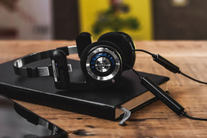 Najlepsze słuchawki do 500 zł? 3 modele, które warto kupić