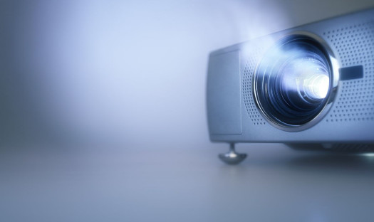 ​Do kina czy na film? Wybieramy najlepsze projektory