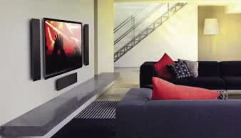 Satelity, albo inaczej mówiąc "LCR-y" KEF-a najbardziej upodabniają się do współczesnego telewizora.