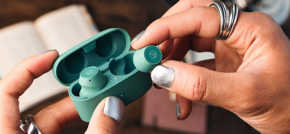 Audio-Technica ATH-CKS30TW+: funkcja lokalizacji słuchawek i powiadomienie o braku zasięgu