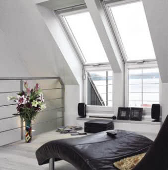 Para Fazonów - czyżby bez subwoofera? -
w "parapetowym" systemie stereo...ale taki widok
z okna rekompensuje nawet brak basu; na tym
właśnie polega sztuka ustawiania sprzętu!