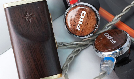 FiiO Snowsky Melody – nowy DAC-AMP dla "młodych". Maleńki i w drewnianej obudowie