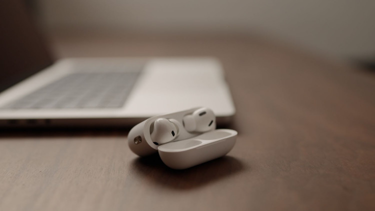 Jakie słuchawki pod choinkę dla fana Apple?