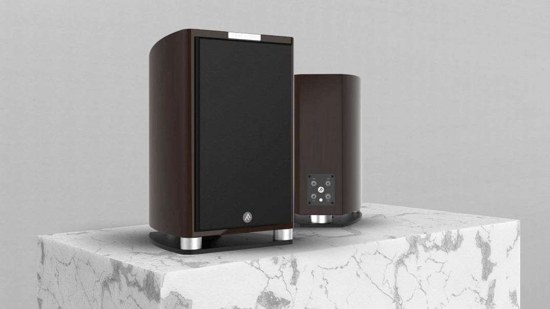 Nowe kolumny głośnikowe FyneAudio F701