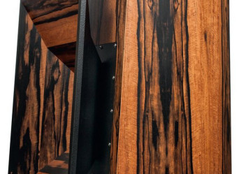 Czy obudowa kolumny jest potrzebna po to, aby działać jako pudło rezonansowe?