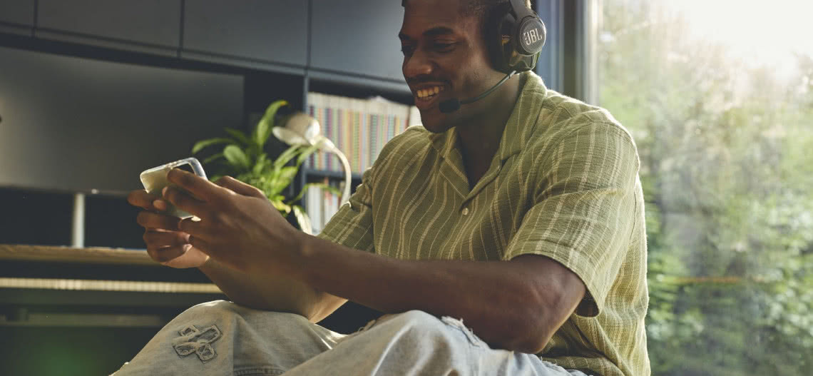 JBL Quantum 360 Wireless - nowy bezprzewodowy wokółuszny zestaw słuchawkowy do gier