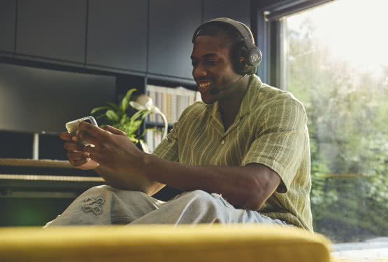 JBL Quantum 360 Wireless - nowy bezprzewodowy wokółuszny zestaw słuchawkowy do gier