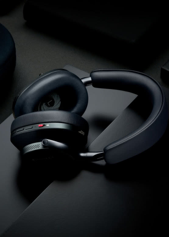 Bowers & Wilkins Px8 007 Edition – specjalna edycja słuchawek na 60-lecie filmowego Jamesa Bonda