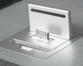 Chylę czoła przed pomysłowością inżynierów
Philipsa - gdy zamknięta niemal jej nie widać,
gdy otwarta obsłuży nawet iPada.